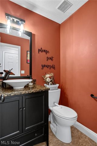 125 Glenshire Lane, Medina, OH 44256