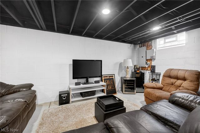 125 Glenshire Lane, Medina, OH 44256