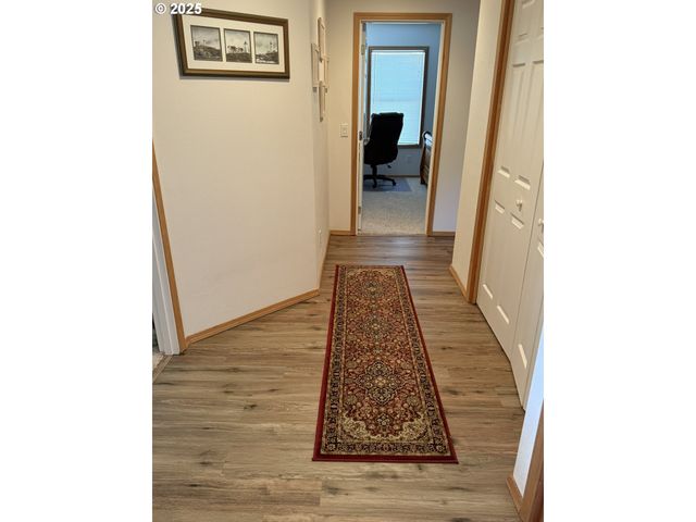 35210 F Pl, Ocean Park, WA 98640