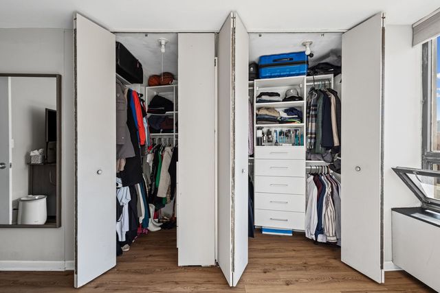 3930 N Pine Grove Avenue 304, Chicago, IL 60613