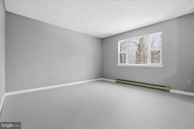 2320 ELMHURST RD, East Stroudsburg, PA 18302