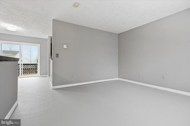 2320 ELMHURST RD, East Stroudsburg, PA 18302