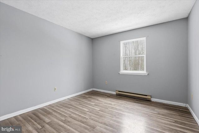 2320 ELMHURST RD, East Stroudsburg, PA 18302