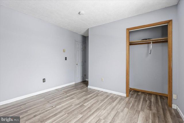 2320 ELMHURST RD, East Stroudsburg, PA 18302