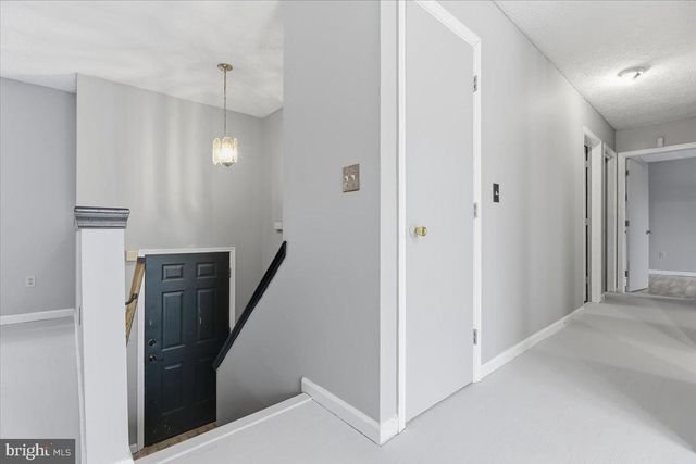 2320 ELMHURST RD, East Stroudsburg, PA 18302