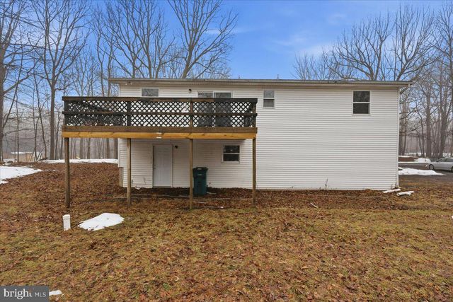 2320 ELMHURST RD, East Stroudsburg, PA 18302