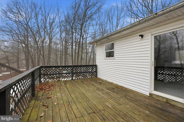 2320 ELMHURST RD, East Stroudsburg, PA 18302