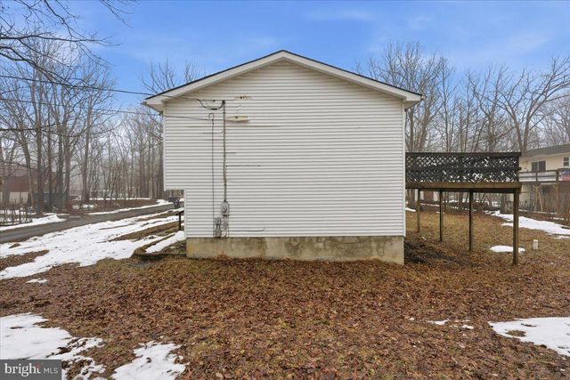 2320 ELMHURST RD, East Stroudsburg, PA 18302