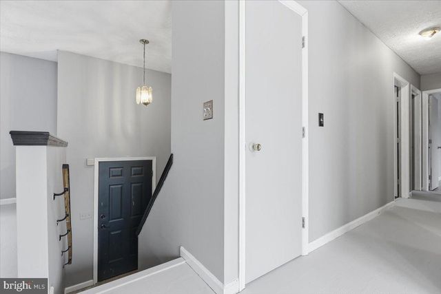 2320 ELMHURST RD, East Stroudsburg, PA 18302