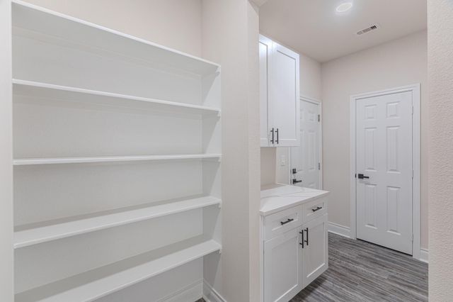 6814 Champion Lane, Houston, TX 77091