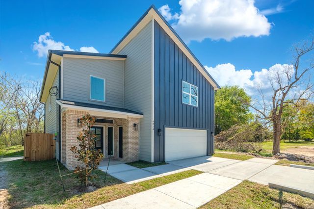 6814 Champion Lane, Houston, TX 77091