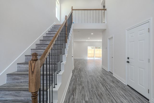 6814 Champion Lane, Houston, TX 77091