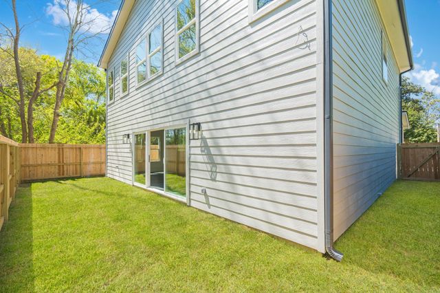 6814 Champion Lane, Houston, TX 77091