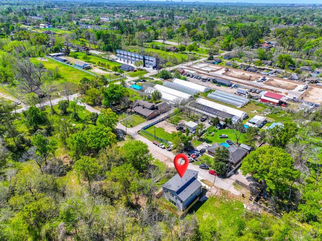 6814 Champion Lane, Houston, TX 77091