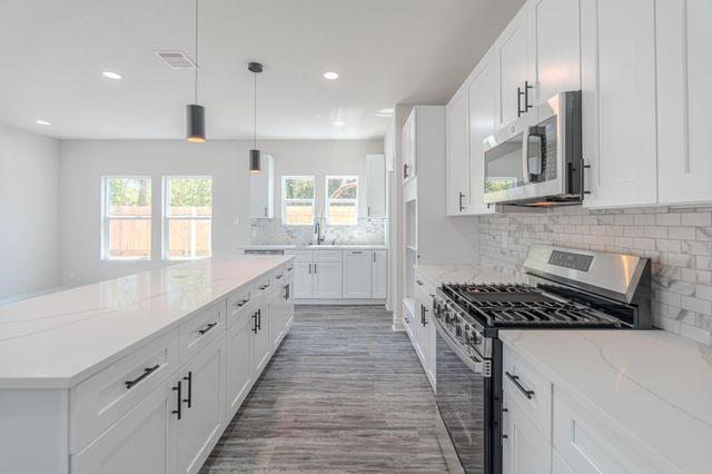 6814 Champion Lane, Houston, TX 77091