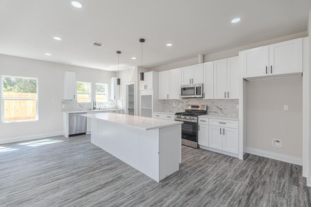 6814 Champion Lane, Houston, TX 77091