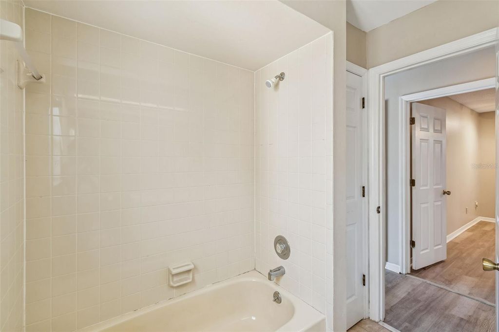 Image 15 of property listing at 669 VIA MILANO, Apopka, FL 32712