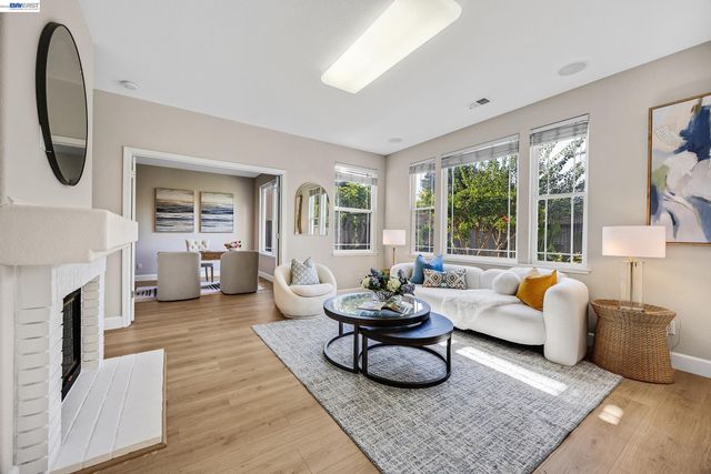 35317 Terra Cotta Cir, Fremont, CA 94536