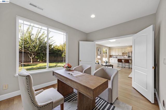 35317 Terra Cotta Cir, Fremont, CA 94536