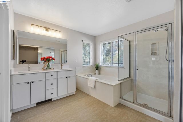 35317 Terra Cotta Cir, Fremont, CA 94536