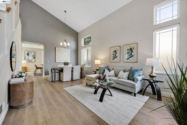 35317 Terra Cotta Cir, Fremont, CA 94536