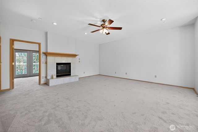 18432 W Lake Desire Drive SE, Renton, WA 98058