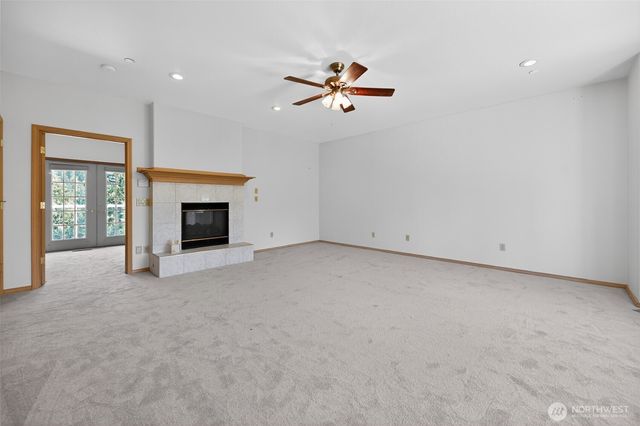 18432 W Lake Desire Drive SE, Renton, WA 98058