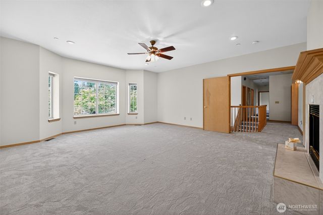 18432 W Lake Desire Drive SE, Renton, WA 98058