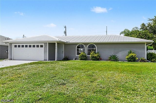419 NW 7th TER, Cape Coral, FL 33993