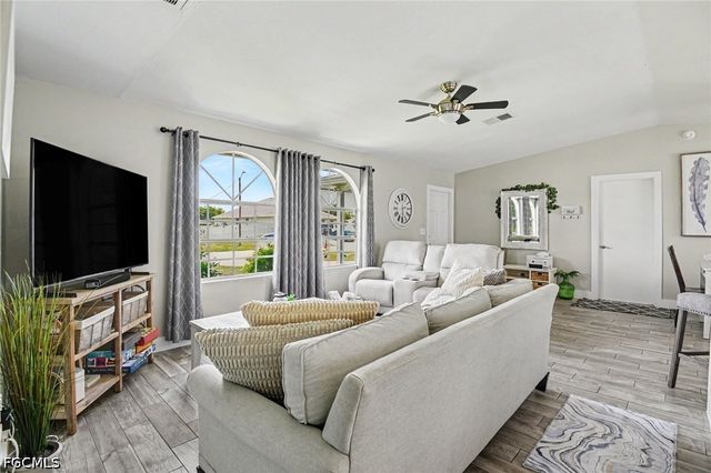 419 NW 7th TER, Cape Coral, FL 33993