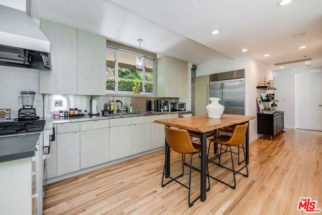 1331 CORDELL Place, Los Angeles, CA 90069