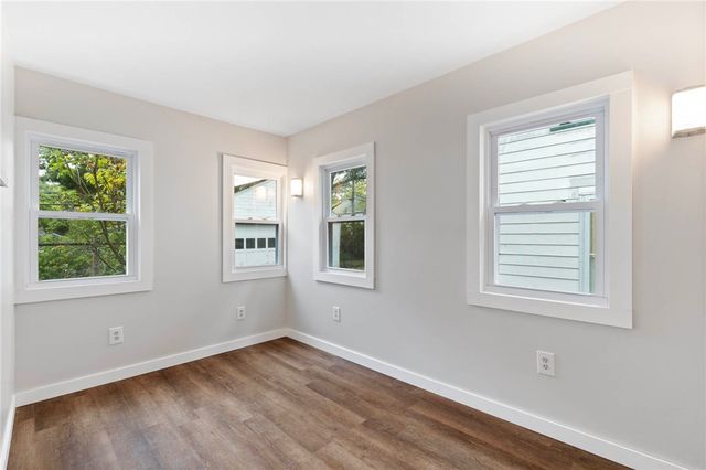 390 Tarrington Road, Irondequoit, NY 14609