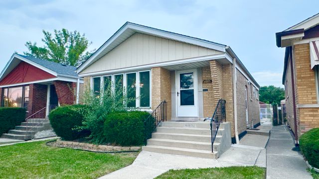 6005 S Menard Avenue, Chicago, IL 60638