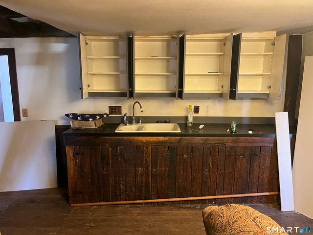 632 Meriden Avenue, Southington, CT 06489