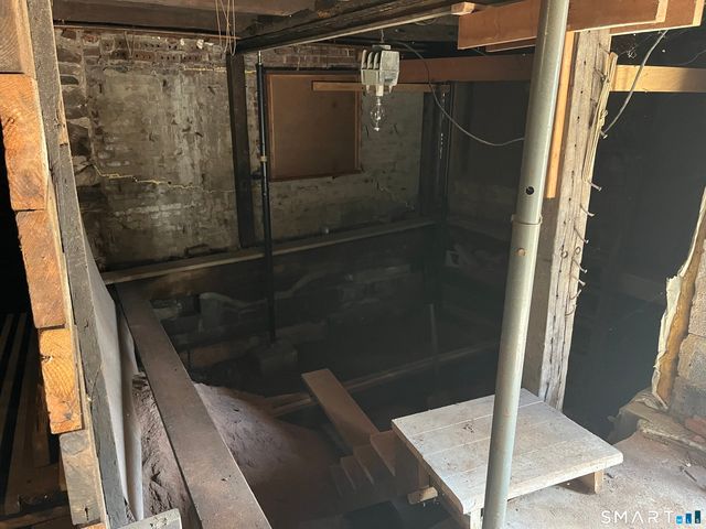 632 Meriden Avenue, Southington, CT 06489