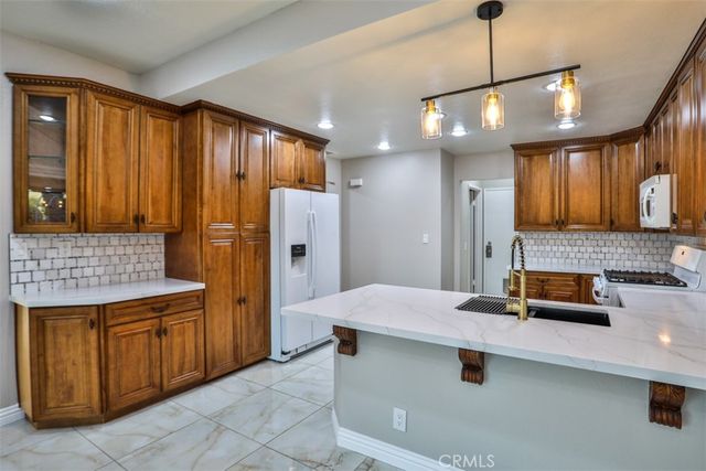 176 Calle Renata, San Dimas, CA 91773