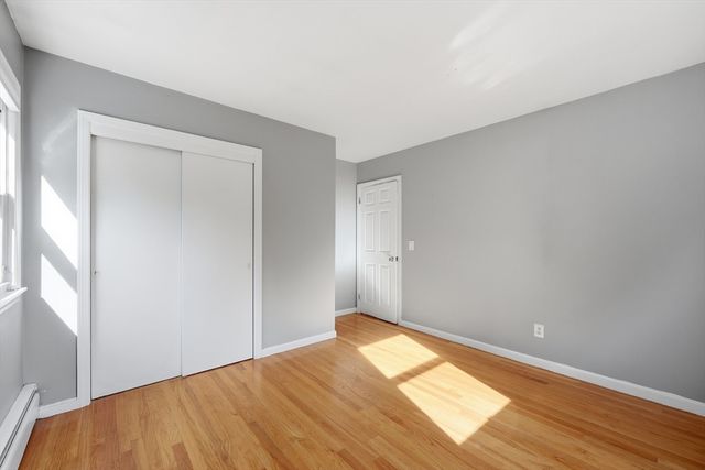 17 Keddy Street, Springfield, MA 01109