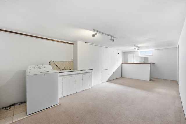 17 Keddy Street, Springfield, MA 01109