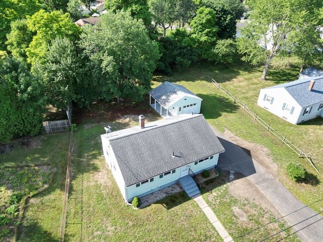 17 Keddy Street, Springfield, MA 01109