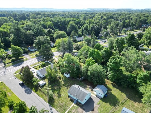 17 Keddy Street, Springfield, MA 01109