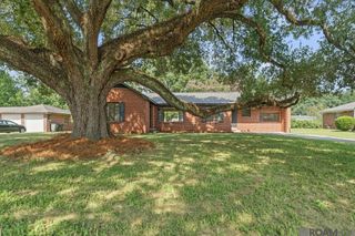 1095 Waverly Dr, Baton Rouge, LA 70806