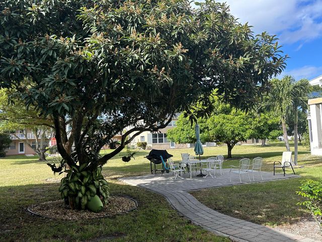 137 Bedford F, West Palm Beach, FL 33417