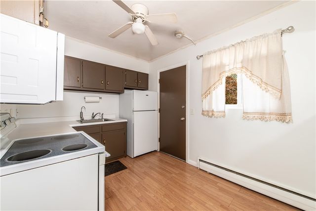72 W Shore Road 202, Warwick, RI 02889