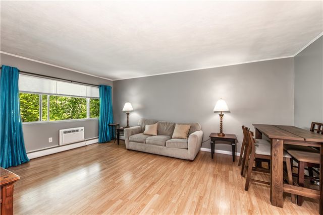 72 W Shore Road 202, Warwick, RI 02889