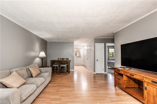 72 W Shore Road 202, Warwick, RI 02889