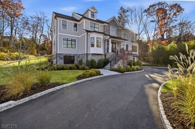 354 Beaufort Ave, Livingston Twp., NJ 07039