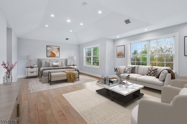 354 Beaufort Ave, Livingston Twp., NJ 07039