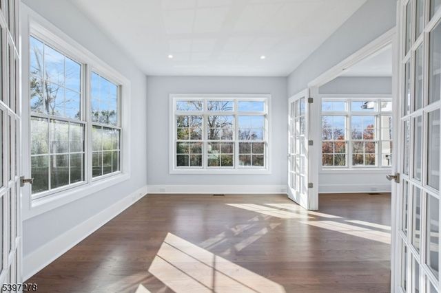 354 Beaufort Ave, Livingston Twp., NJ 07039