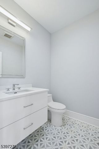 354 Beaufort Ave, Livingston Twp., NJ 07039