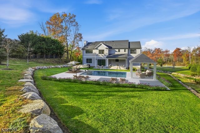 354 Beaufort Ave, Livingston Twp., NJ 07039